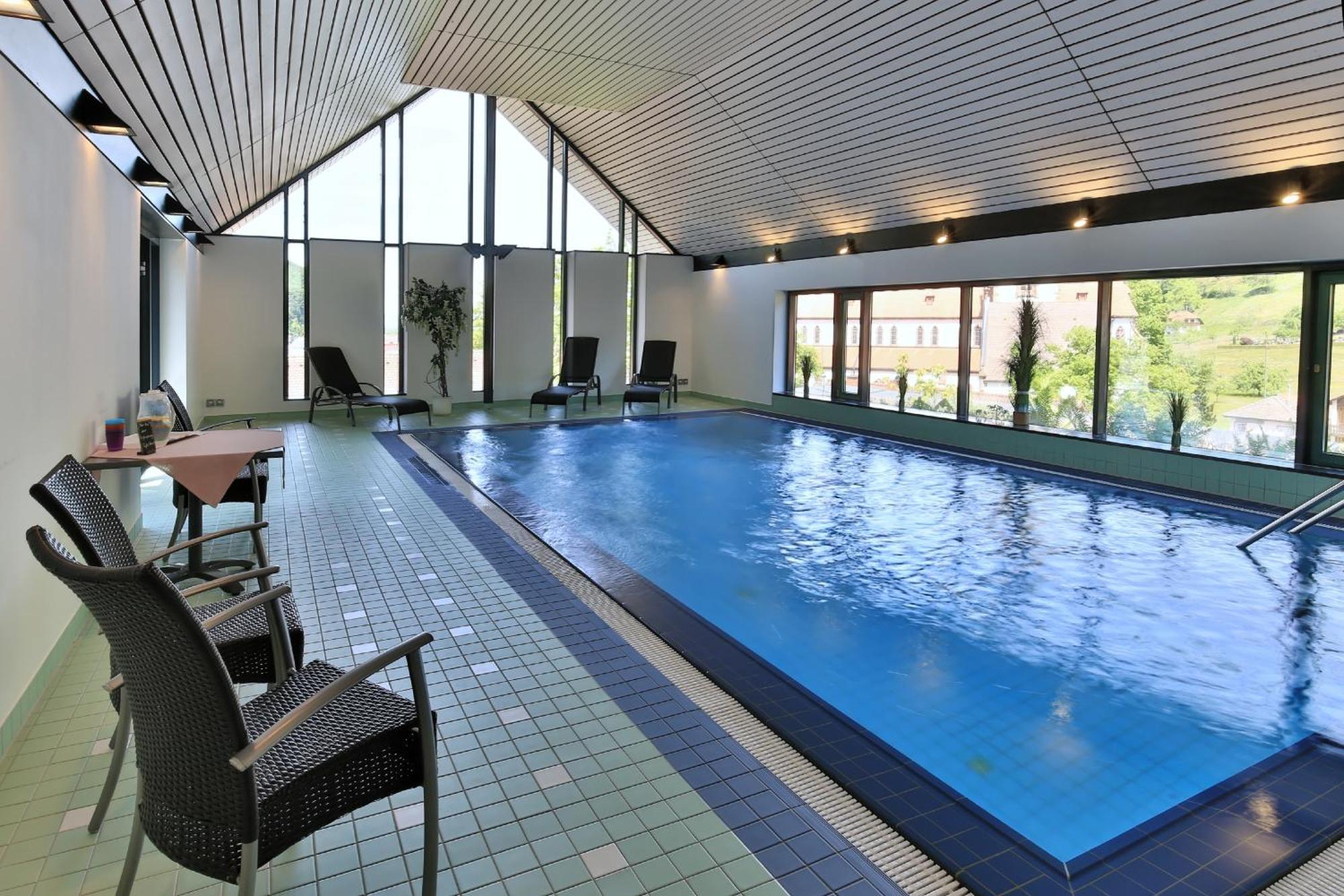 Hotel Hirschen Glottertal Buitenkant foto
